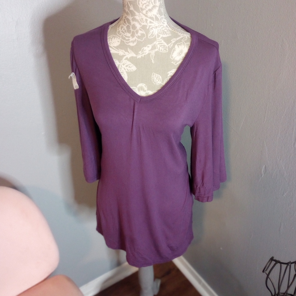 2 For $10 Khol's Plum V-Neck Long Sleeve Women's‎ Top